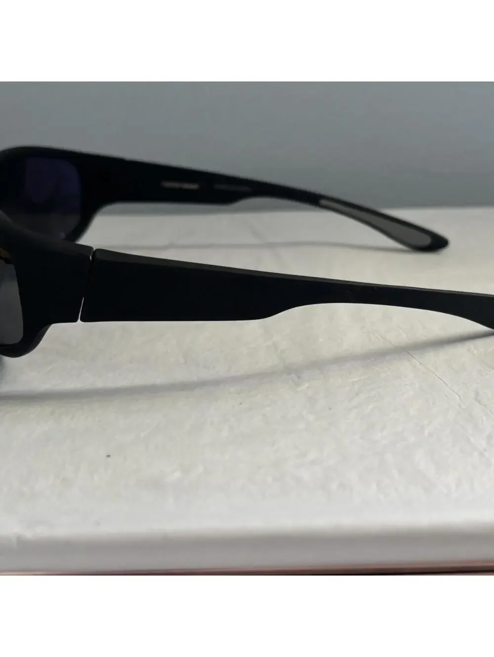 Foster Grant Men's Black Sunglass